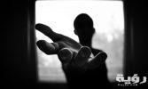 man s hand in shallow focus and grayscale photography 167964 scaled