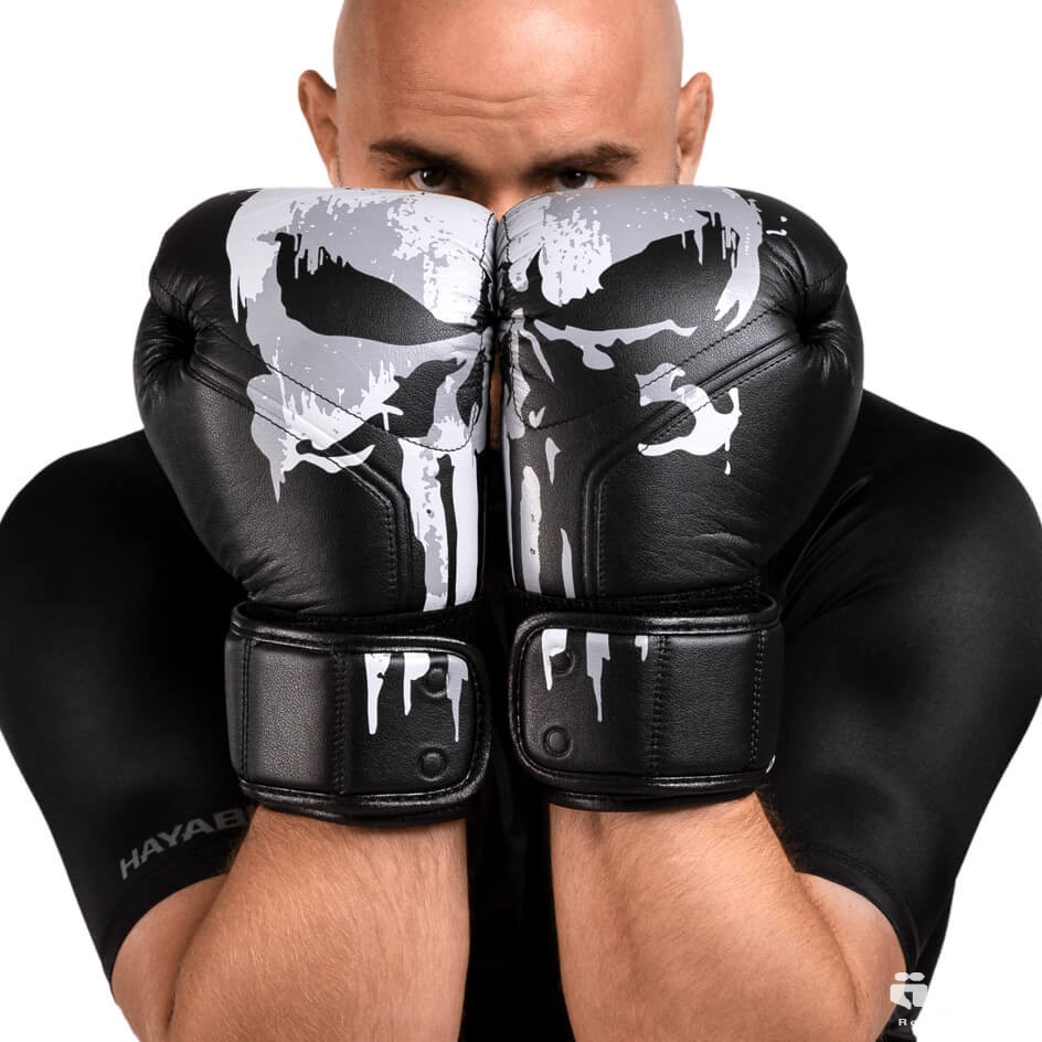 تفسير رؤية المصارعة في المنام 3 hayabusa marvel punisher glove front