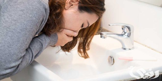 هل القيء يبطل الصيام في رمضان