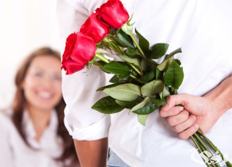 ما تفسير حلم رؤية إعطاء وردة حمراء في المنام 3 تفسير حلم إعطاء وردة حمراء