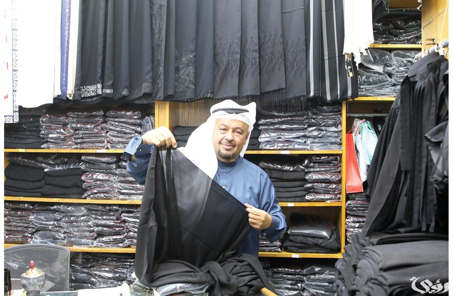 تفسير رؤية لبس العباية للرجل