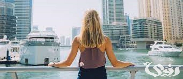 المسافة من دبي إلى أبو ظبي تُقدر بنحو 114 كم.