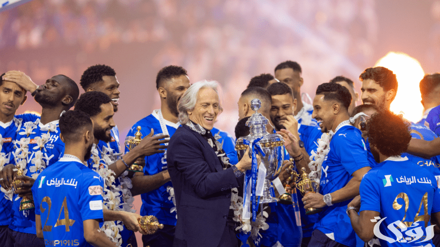 الصحف العالمية تتغنى بتتويج الهلال بالثلاثية 2 تتويج الهلال بالثلاثية حديث الصحف العالمية