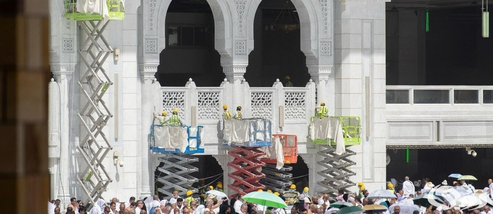 مكة: حجاج ضوف الرحمن يؤدون طواف الإفاضة وسط منظومة خدمات متميزة 2 حجاج بيت الله الحرام يؤدون طواف الإفاضة وسط منظومة خدمات متميزة