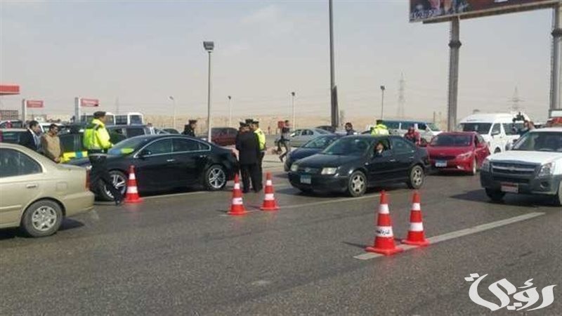 "الشرطة الإماراتية" تعلن خصم أربع نقاط مرورية للملتزمين بحملة "يوم بلا حوادث" 3 الشرطة تعلن خصم أربع نقاط مرورية للملتزمين بحملة "يوم بلا حوادث"