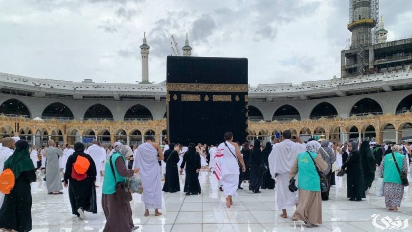 “وزارة الحج” يجب إصدار تصريح العمرة عبر تطبيق نسك قبل التوجه إلى المسجد الحرام