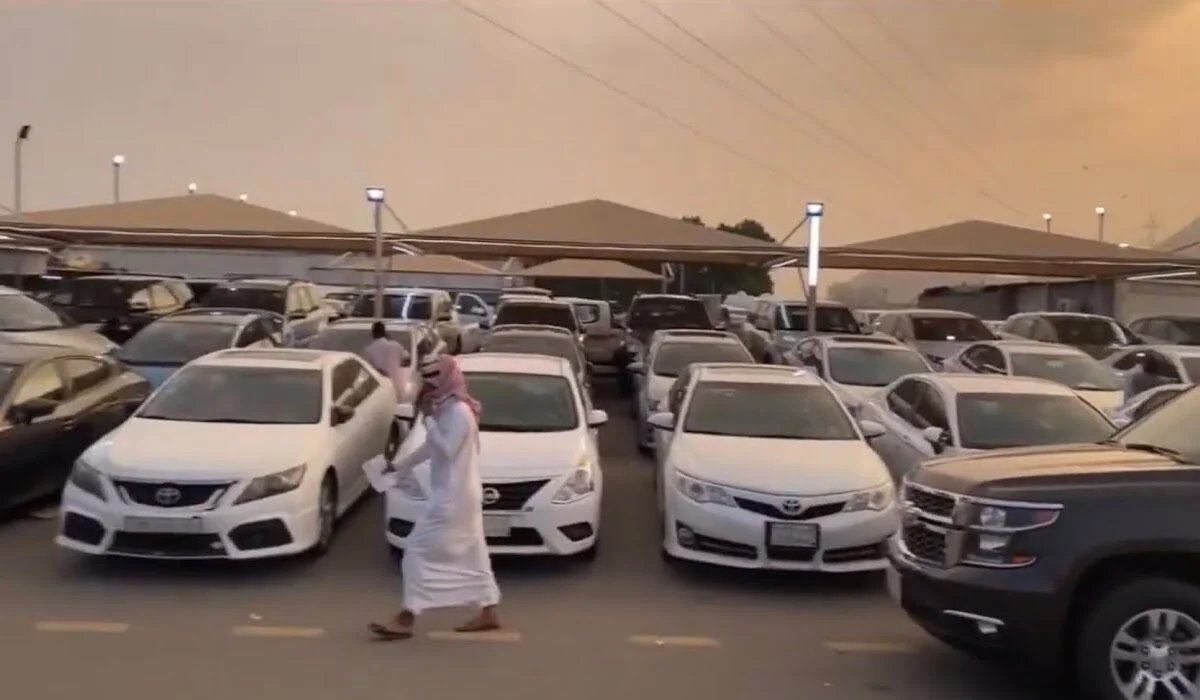 بيع وشراء سيارات مستعملة في السعودية بحالة ممتازة 2 سيارات مستعملة في السعودية بحالة ممتازة