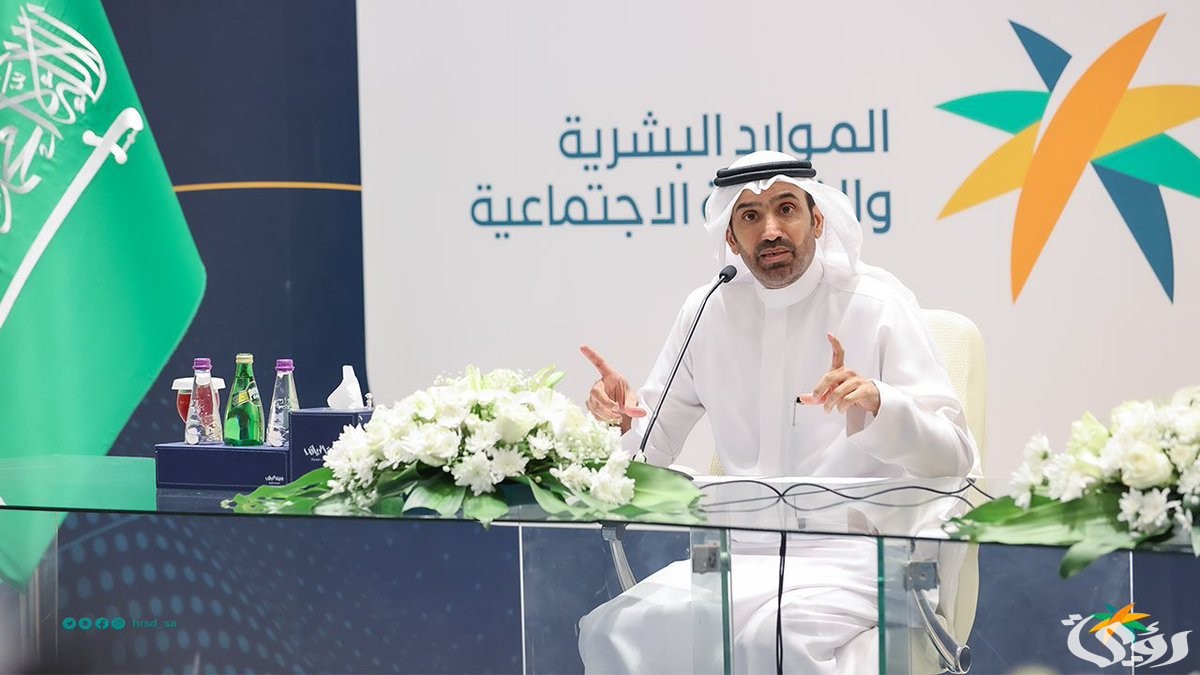 أول شركة سعودية تبدأ بتنفيذ قرار الحكومة بتقليص ساعات العمل إلى 4 أيام 4 “براتب كامل” أول شركة سعودية تبدأ بتنفيذ قرار الحكومة بتقليص ساعات العمل إلى 4 أيام