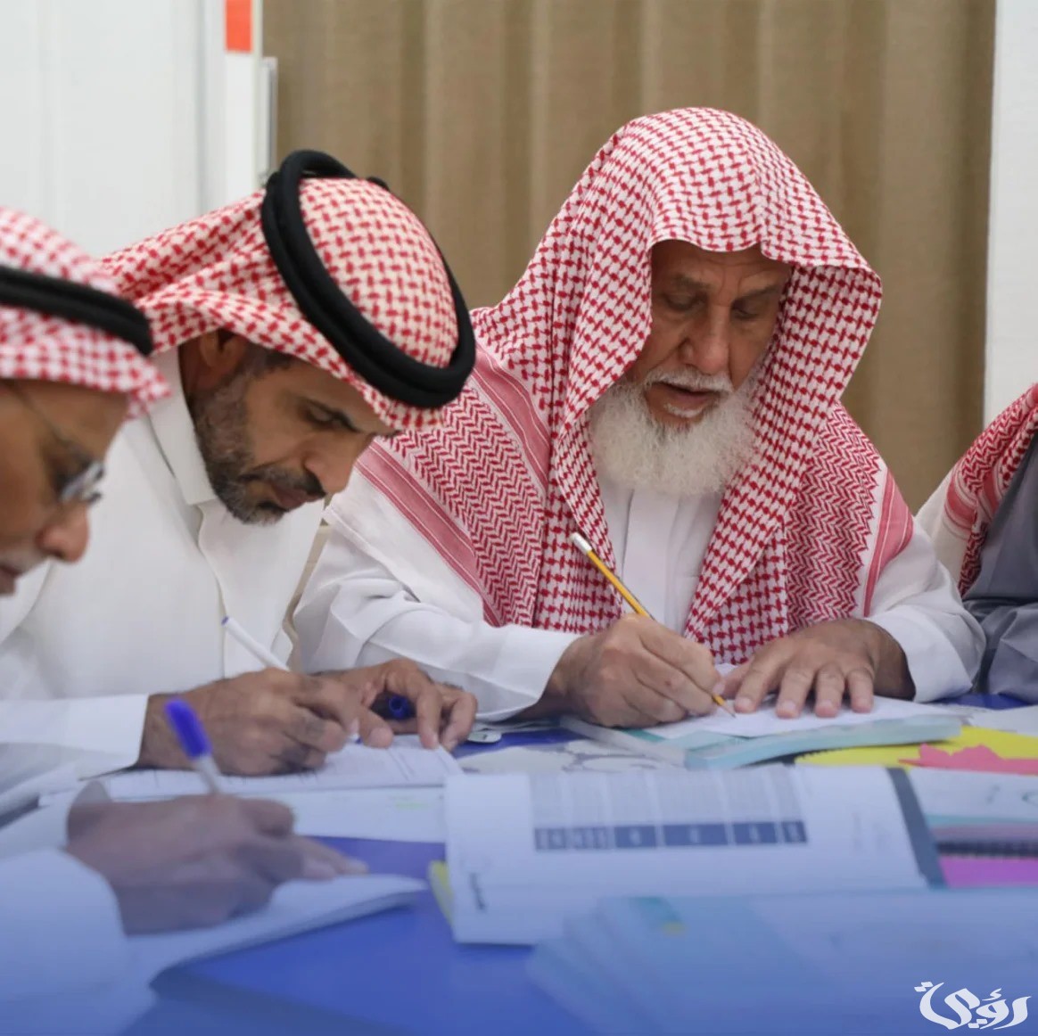 جامعة الأمير محمد بن فهد تقدم منحًا دراسية لكبار السن للحصول على البكالوريوس 3 جامعة الأمير محمد بن فهد تقدم منحاً دراسية لكبار السن للحصول على "البكالوريوس"