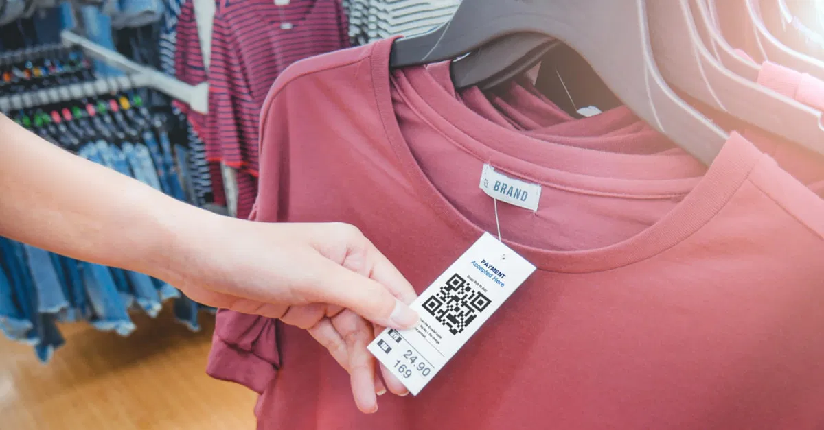 تفسير حلم رؤية ارتداء وخلع الملابس في المنام 4 تفسير حلم ارتداء وخلع الملابس في المنام