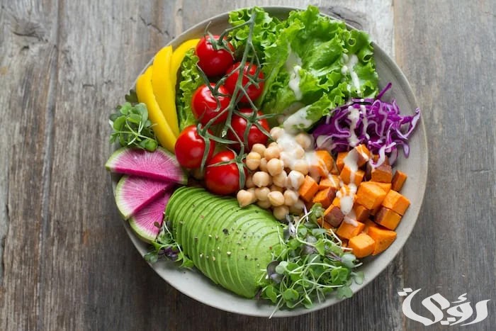 تفسير حلم رؤية أعداد وأكل السلطة فى المنام 5 تفسير حلم رؤية أعداد وأكل السلطة فى المنام