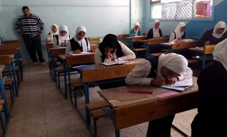 جدول امتحانات الصف السادس الابتدائي بالجيزة.. تعرف على المواعيد الكاملة لجميع الإدارات التعليمية! 4 6 ابتدائي.. بالمواعيد جدول امتحانات الصف السادس الابتدائي بالجيزة كافة الإدارات التعليمية
