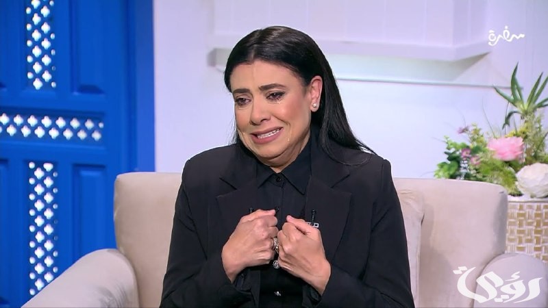 مش عارفة أعيش…. رسالة حزينة للغاية من نشوى مصطفى والبكاء على الهواء
