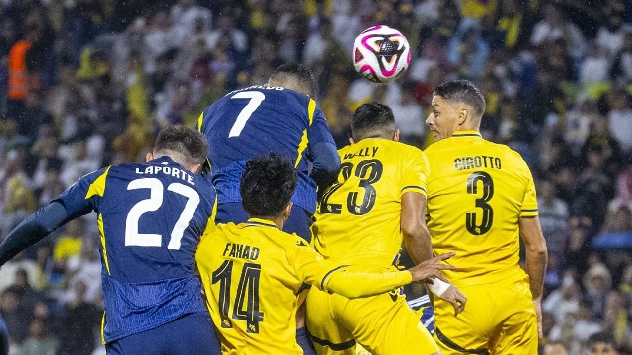 معلق مباراة النصر والتعاون في دوري روشن السعودي 2024-2025 والقنوات الناقلة