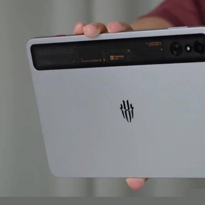 ريد ماجيك تطلق تابلت ألعاب جديد بمواصفات مذهلة وأداء استثنائي!